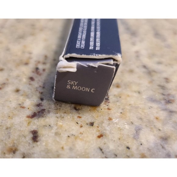 New! Avon Eye Enhancer Line and Color Pencil - Sky & Moon - Picture 6 of 8